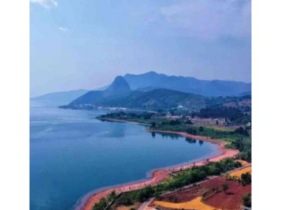 云南昆明、抚仙湖、广西南宁、越南下龙湾、河内空调夕阳红8日游