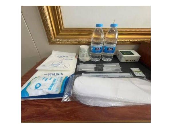 观影大床房（爱奇艺影视会员+一次性洗漱用品）